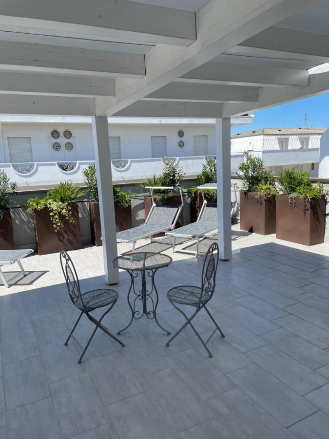 Casa Plauto Attico Senza Cucina Without Kichen Apartment Bellaria-Igea Marina Bagian luar foto
